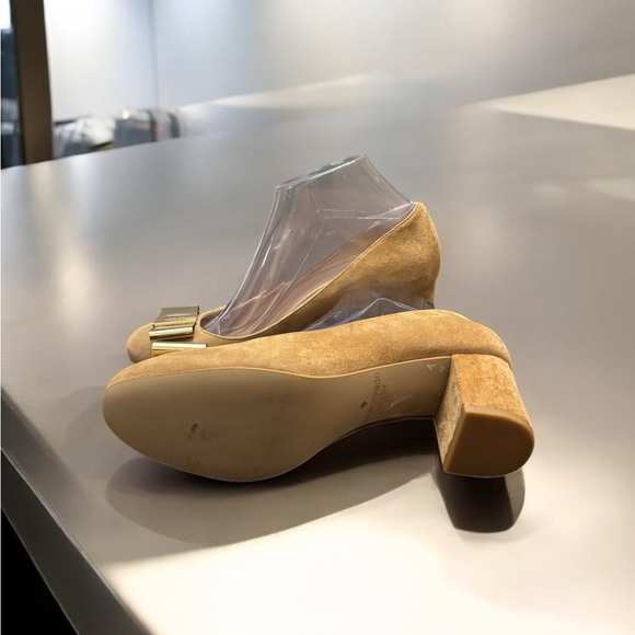 Kate Spade Tan and Gold Block Heel Pump with Metallic Toe - Picture 3 of 7